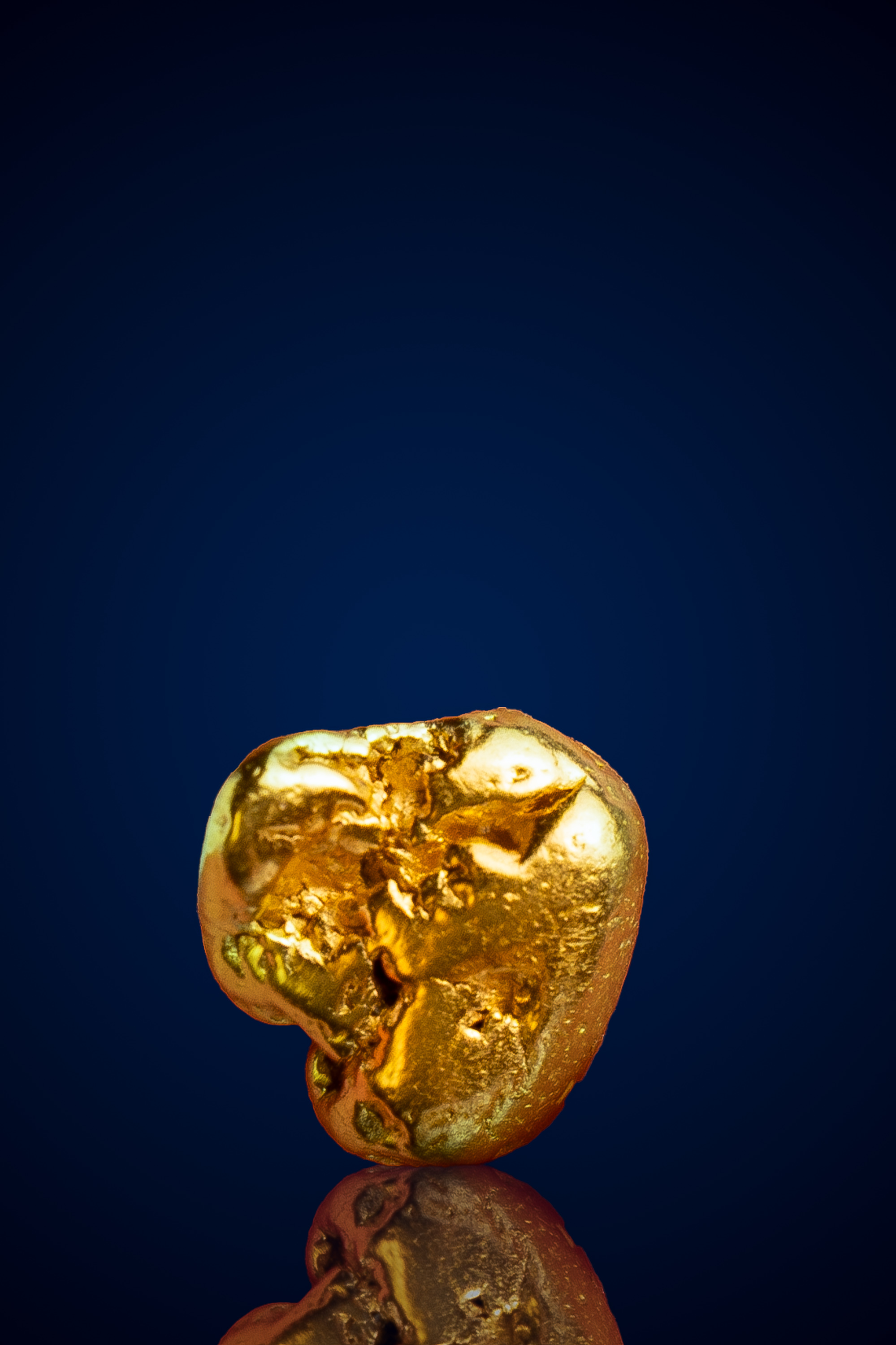 (image for) Glossy, Rounded Natural Gold Nugget - CA - 5.07 grams